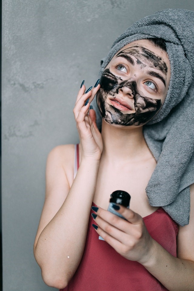 Makeup to Show off Your Mask in Style